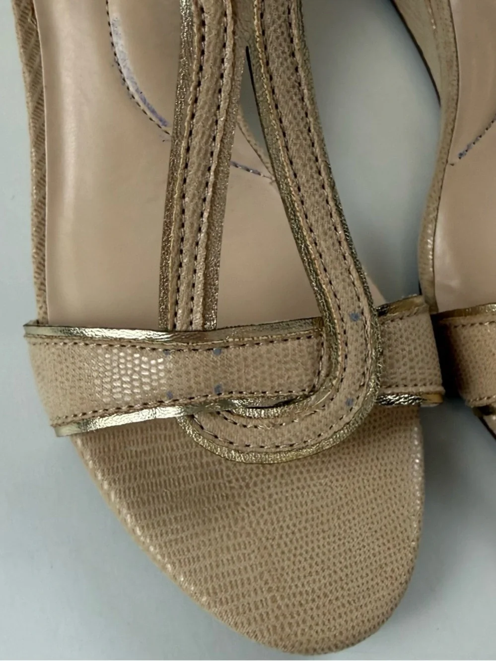 Jones New York Denera Strappy Wedge Sandals Womens 7M Natural Beige Buckle NEW